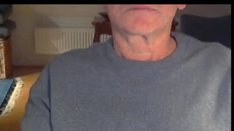 Snapshot of wuki123 chatting on 09-10-25, 10:10 Wuki online show from 09-10-25, 10:10