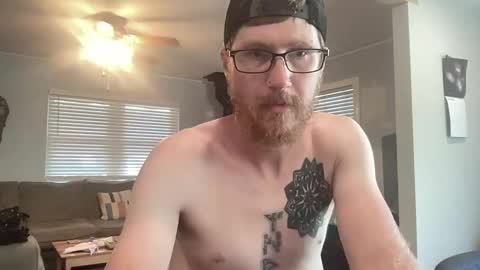 Snapshot of wuthole chatting on 10-05-25, 07:56 wuthole online show from 10-05-25, 07:56