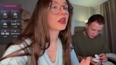 Snapshot of wwow_meow chatting on 11-04-25, 07:40 Eric and Christine 3 online show from 11-04-25, 07:40