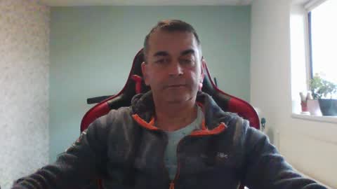 Snapshot of wxdj chatting on 02-16-25, 09:48 RealBoy online show from 02-16-25, 09:48