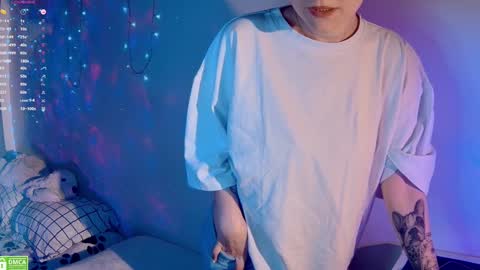 Snapshot of wxiuixw chatting on 12-11-24, 11:54 Sonya online show from 12-11-24, 11:54