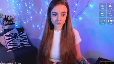 Snapshot of wxiuixw chatting on 02-26-25, 07:38 Sonya online show from 02-26-25, 07:38