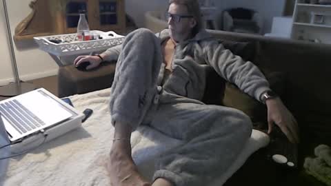 Snapshot of wyattearp64 chatting on 01-05-25, 01:36 WyattEarp64 online show from 01-05-25, 01:36