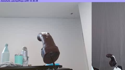 Wyn online show from 10-30-25, 11:00