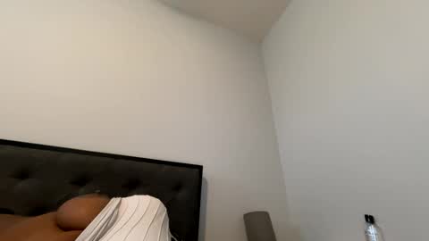 Wynter Heat online show from 01-26-25, 05:23