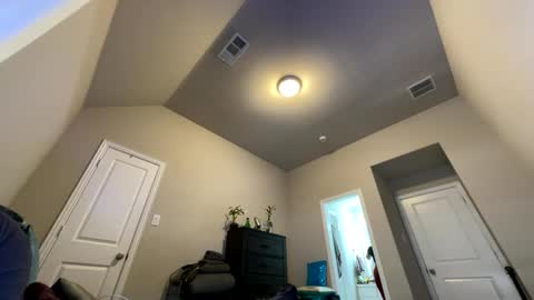 Wynter Heat online show from 10-04-25, 05:44