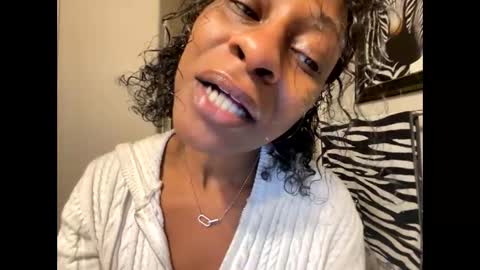 Snapshot of wynterheat chatting on 03-10-26, 09:20 Wynter Heat online show from 03-10-26, 09:20