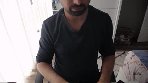 Snapshot of x_____0_____x chatting on 09-18-25, 10:17 Mr. Lonely online show from 09-18-25, 10:17