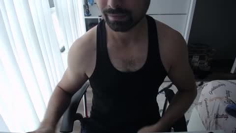 Snapshot of x_____0_____x chatting on 09-19-25, 10:27 Mr. Lonely online show from 09-19-25, 10:27