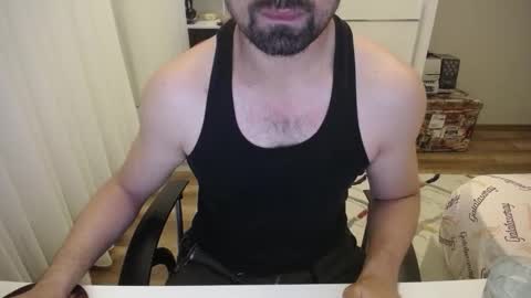 Snapshot of x_____0_____x chatting on 11-08-25, 09:46 Mr. Lonely online show from 11-08-25, 09:46