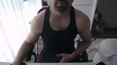 Snapshot of x_____0_____x chatting on 11-26-25, 11:00 Mr. Lonely online show from 11-26-25, 11:00