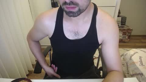 Snapshot of x_____0_____x chatting on 11-29-25, 10:13 Mr. Lonely online show from 11-29-25, 10:13