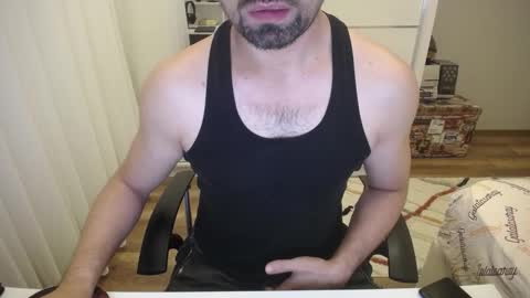 Snapshot of x_____0_____x chatting on 11-30-25, 08:57 Mr. Lonely online show from 11-30-25, 08:57