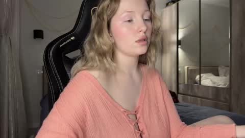 Snapshot of x__ivy_x chatting on 01-10-25, 03:27 eva online show from 01-10-25, 03:27