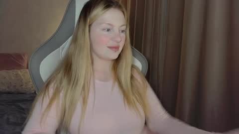 Snapshot of x__ivy_x chatting on 04-07-26, 05:02 eva online show from 04-07-26, 05:02