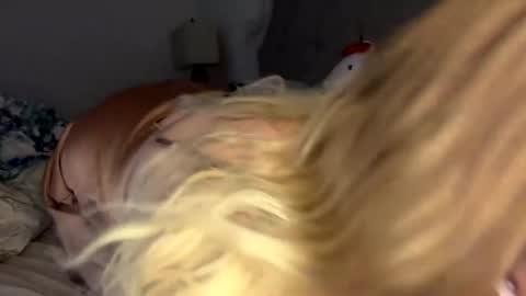 Snapshot of x_dreamgirl_x chatting on 01-16-25, 04:28 Mariah online show from 01-16-25, 04:28