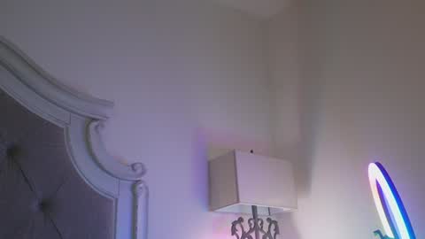 Snapshot of x_dreamgirl_x chatting on 01-31-25, 05:19 Mariah online show from 01-31-25, 05:19