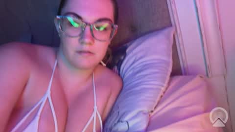 Snapshot of x_dreamgirl_x chatting on 09-27-25, 05:34 Mariah online show from 09-27-25, 05:34