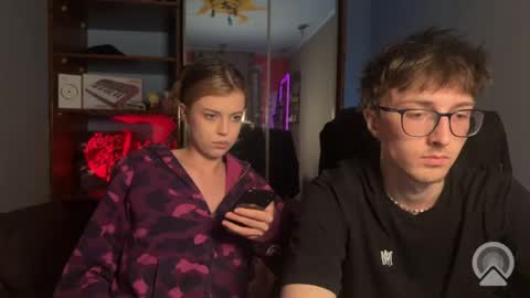 Philipp and Este online show from 04-04-26, 10:51