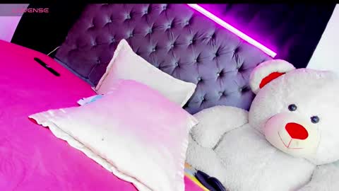 Maria Juliana online show from 12-21-24, 12:49