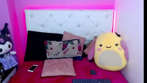 x_kikke_x online show from 10-04-25, 02:59