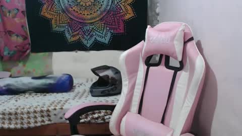 x_lexi_x online show from 02-08-25, 09:13