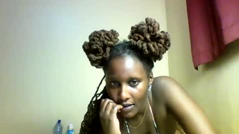 X melanine online show from 04-21-26, 01:18