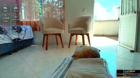 Snapshot of x_miss_eva_x chatting on 11-15-25, 04:14 Eva online show from 11-15-25, 04:14