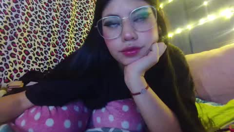 Snapshot of x_nyokoo chatting on 01-28-25, 03:04 My other accont x nyoko online show from 01-28-25, 03:04