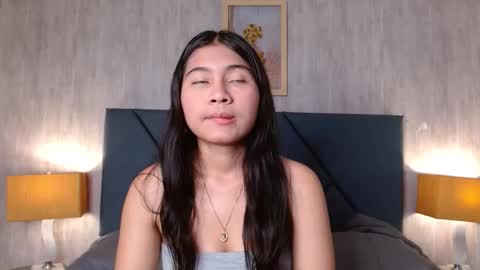 aurora  online show from 11-28-25, 03:20