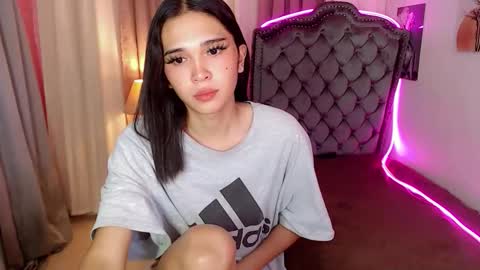 xairah_doux online show from 10-12-25, 06:51