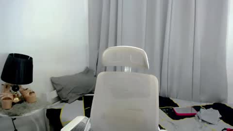 Snapshot of xairah_doux chatting on 04-09-26, 06:30 xairah_doux online show from 04-09-26, 06:30