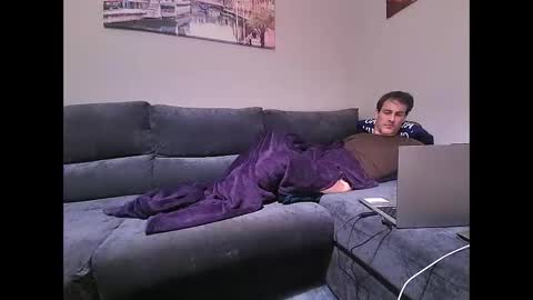 xalegarmax online show from 01-18-25, 11:22