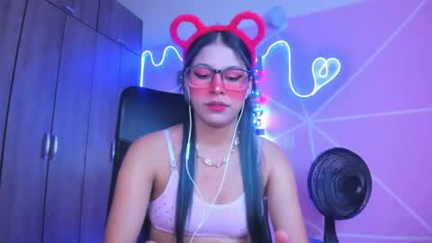 Snapshot of xallysonx_ chatting on 02-03-25, 11:20 XALLYSONX online show from 02-03-25, 11:20