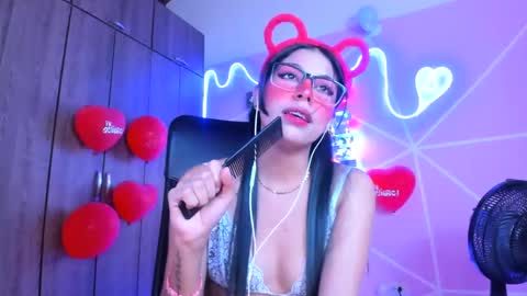 Snapshot of xallysonx_ chatting on 02-17-25, 02:26 XALLYSONX online show from 02-17-25, 02:26