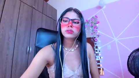 Snapshot of xallysonx_ chatting on 03-12-25, 02:34 XALLYSONX online show from 03-12-25, 02:34