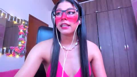 Snapshot of xallysonx_ chatting on 09-10-25, 11:32 XALLYSONX online show from 09-10-25, 11:32