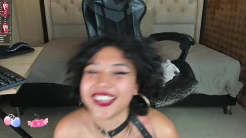 xami online show from 01-15-25, 11:51