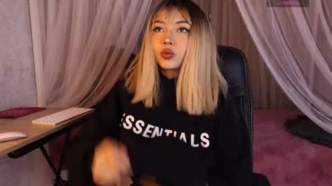 xami online show from 09-13-25, 12:49