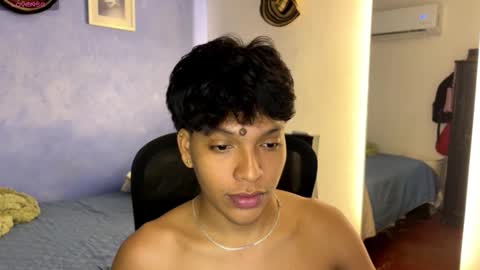 Snapshot of xander_bonnet1 chatting on 10-09-25, 12:25 Xander bonnet online show from 10-09-25, 12:25