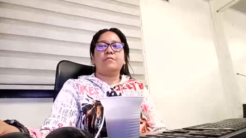 xander_taylor_ online show from 10-15-25, 04:23