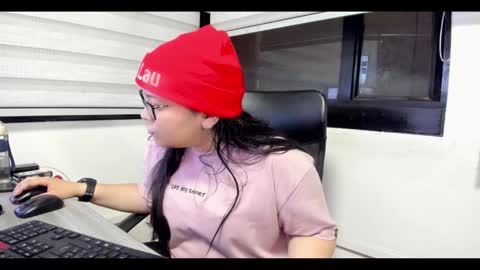 xander_taylor_ online show from 10-24-25, 05:15