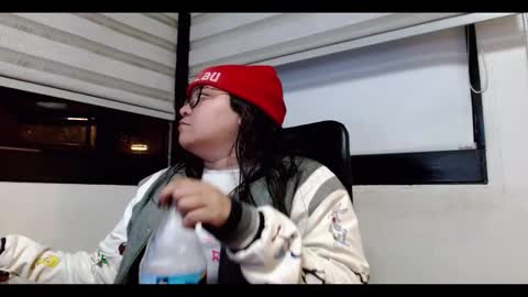 xander_taylor_ online show from 10-25-25, 04:31