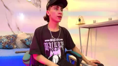 xandergrey8 online show from 02-23-26, 07:33