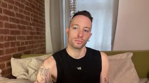 Snapshot of xanderxnyc chatting on 12-15-25, 08:13 xanderxnyc online show from 12-15-25, 08:13