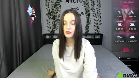 Lola online show from 11-12-25, 06:19