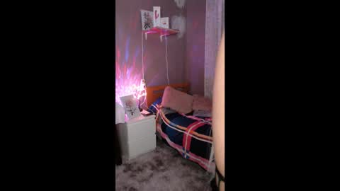       S A R A      100K followers online show from 10-05-25, 07:34