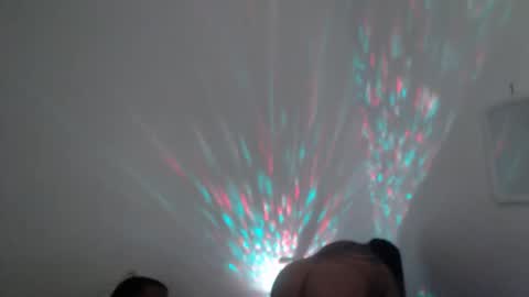       S A R A      100K followers online show from 12-18-25, 01:44