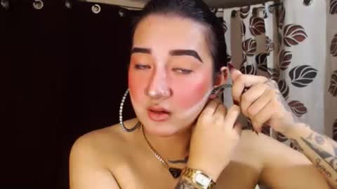 Nira   NOT INTO CHEAP GUYS  online show from 01-05-25, 05:51