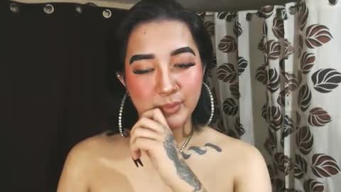 Nira   NOT INTO CHEAP GUYS  online show from 01-10-25, 10:15